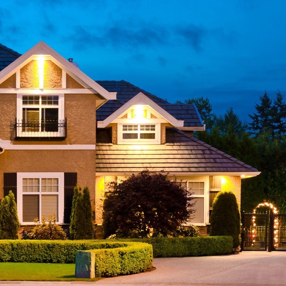 8- bedroom villa